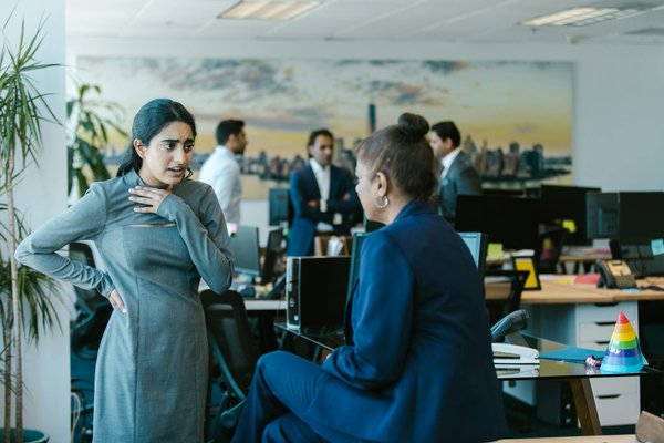 Femmes au Sommet des Affaires : Parcours Inspirants et Clés de la Réussite